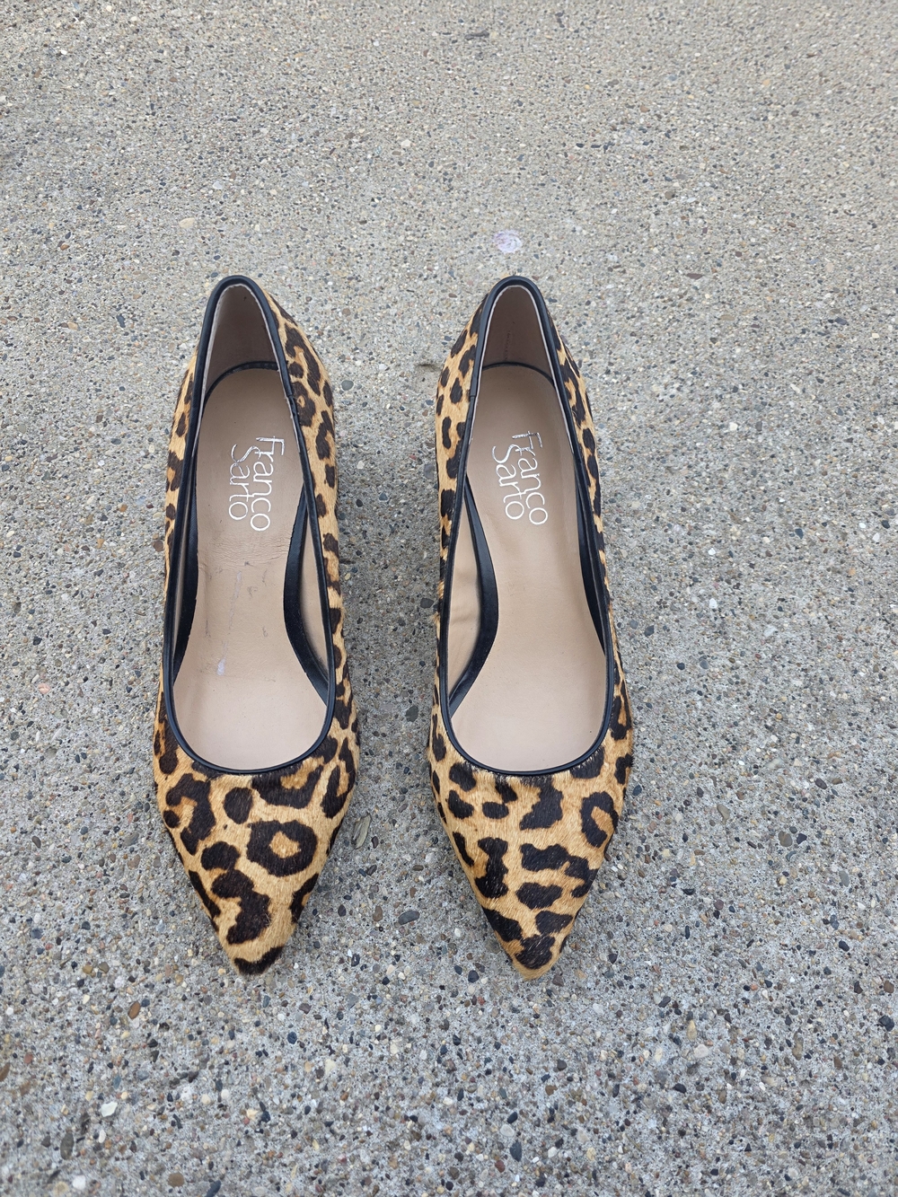 Franco Sarto Leopard Print Pointed Toe Block Heel Pumps - Tan/Black Women 6 - Picture 5 of 10